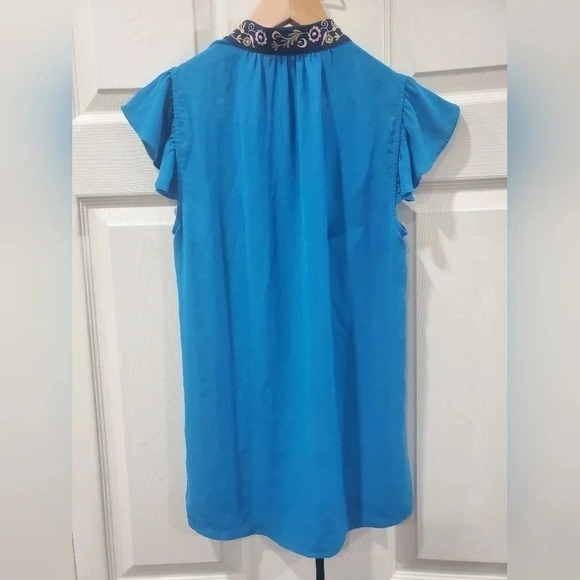 Anthropologie HD in‎ Paris sz 4 blue Flutter sleeve Embroidered Neck blouse top - Picture 5 of 10
